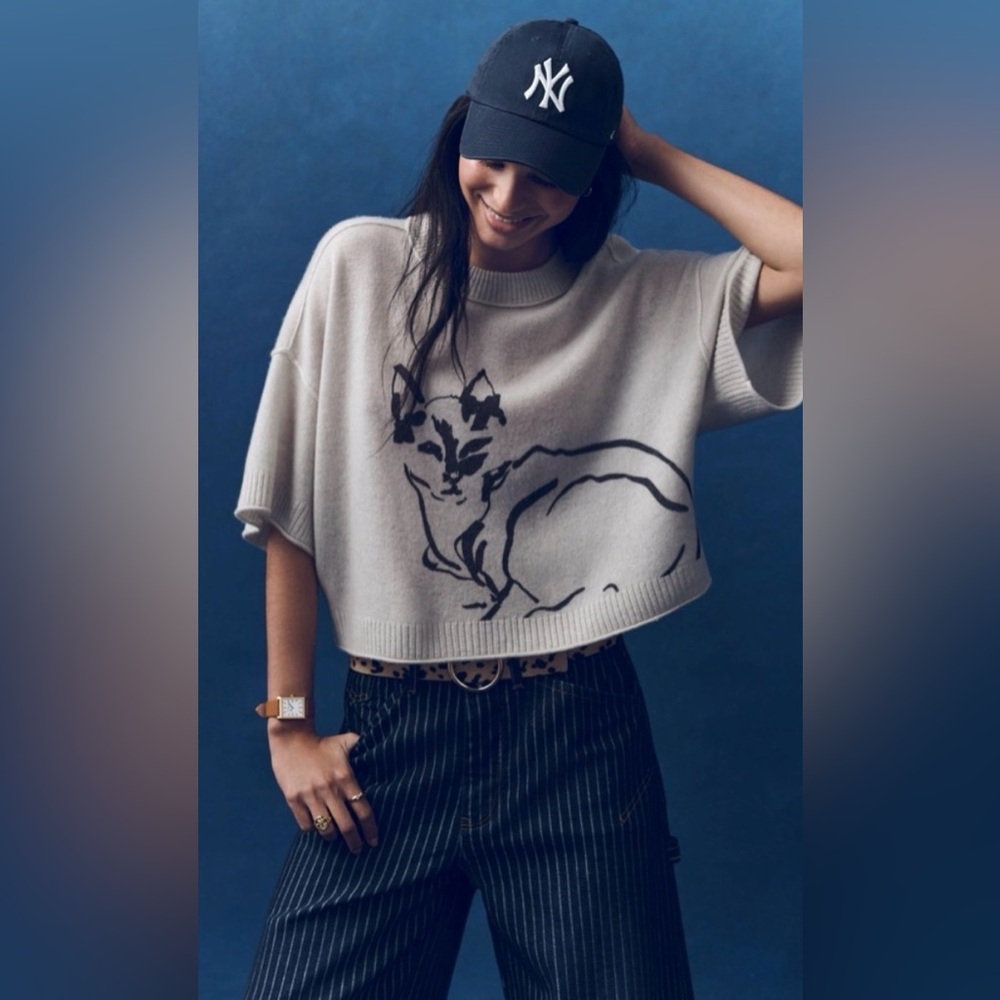 Anthropologie Cream Cat Graphic Cropped Sweater